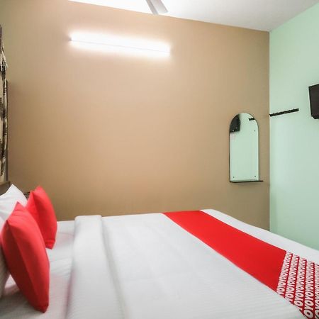 Oyo Modern Guest House Ченай Екстериор снимка