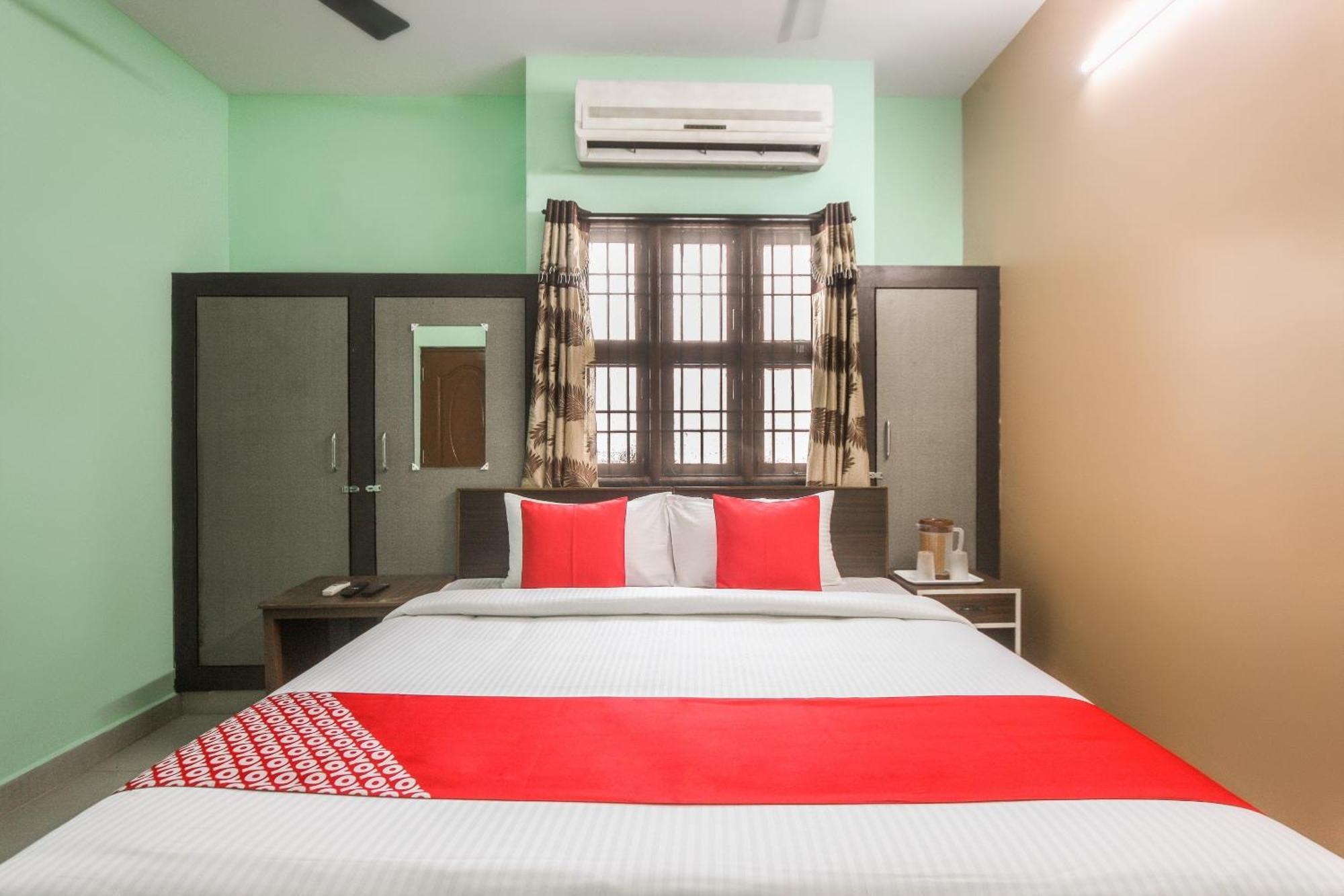 Oyo Modern Guest House Ченай Екстериор снимка