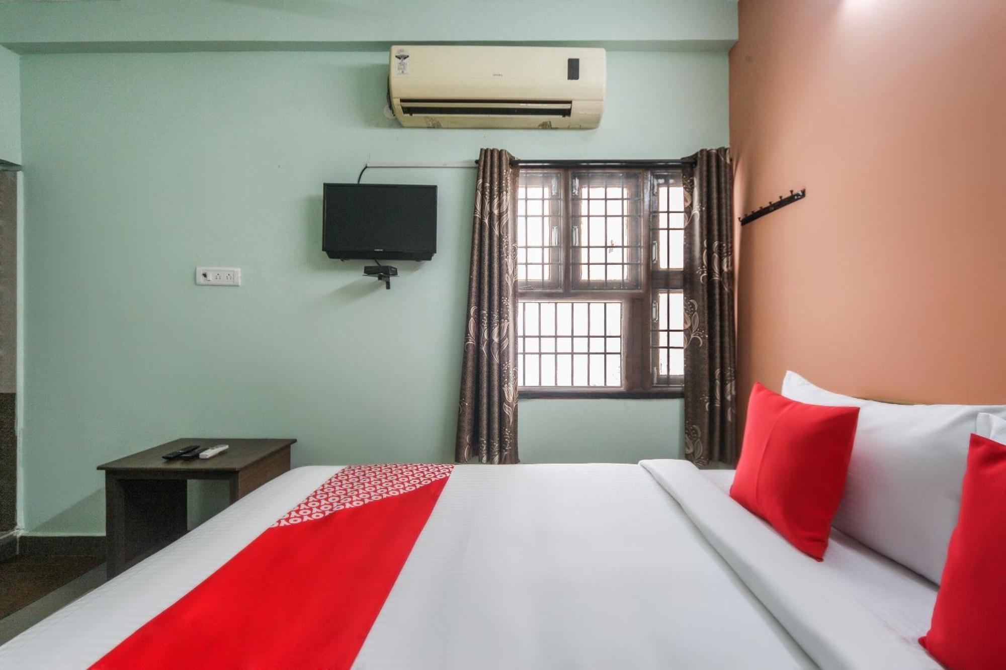 Oyo Modern Guest House Ченай Екстериор снимка