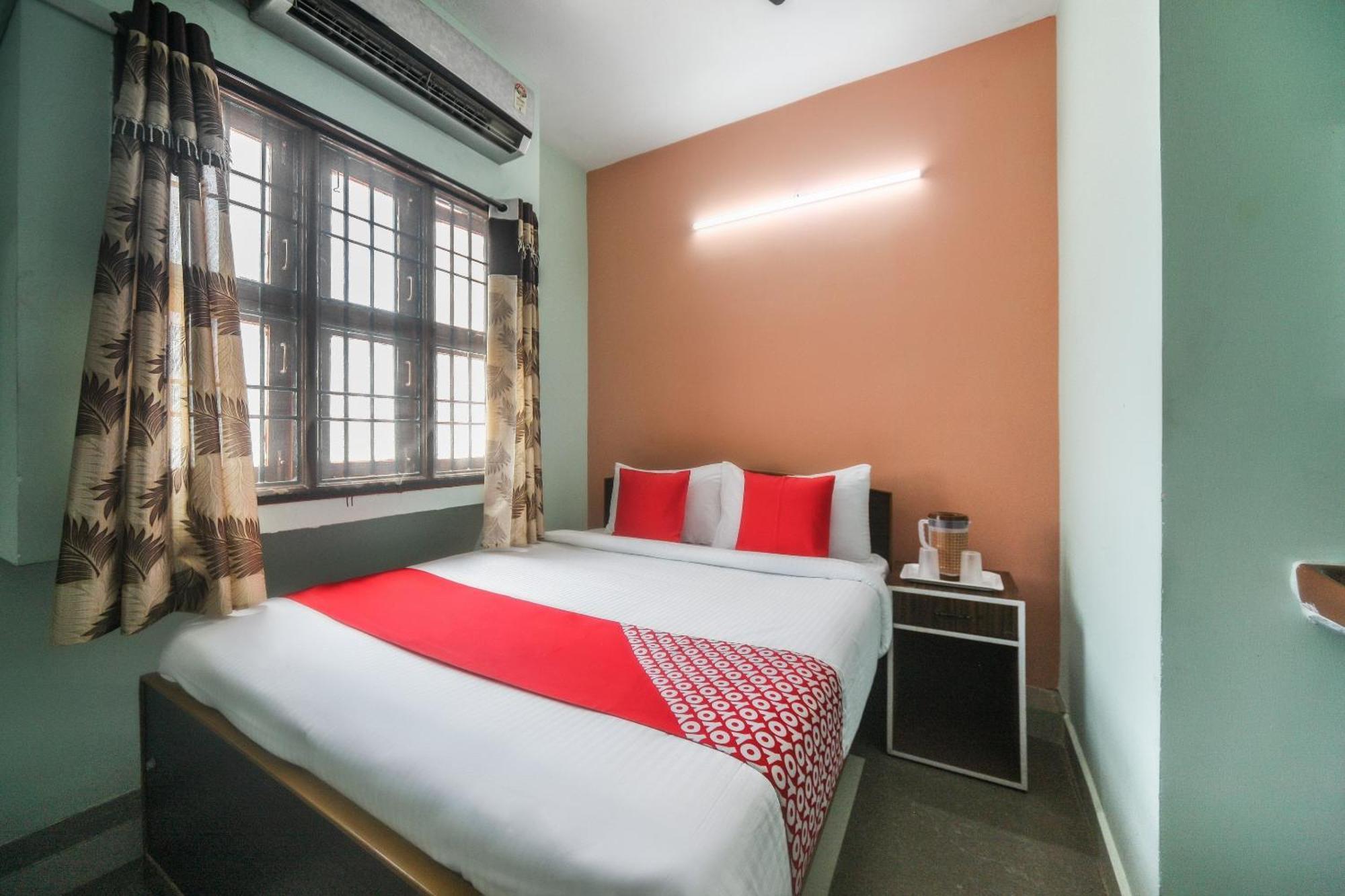 Oyo Modern Guest House Ченай Екстериор снимка